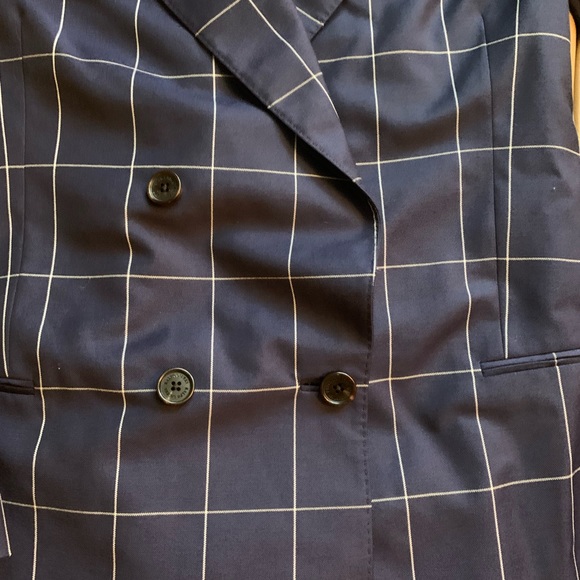 Blazer - Picture 9 of 9